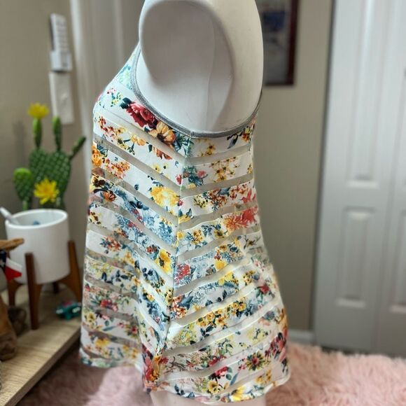 Blouse   - Picture 2 of 6